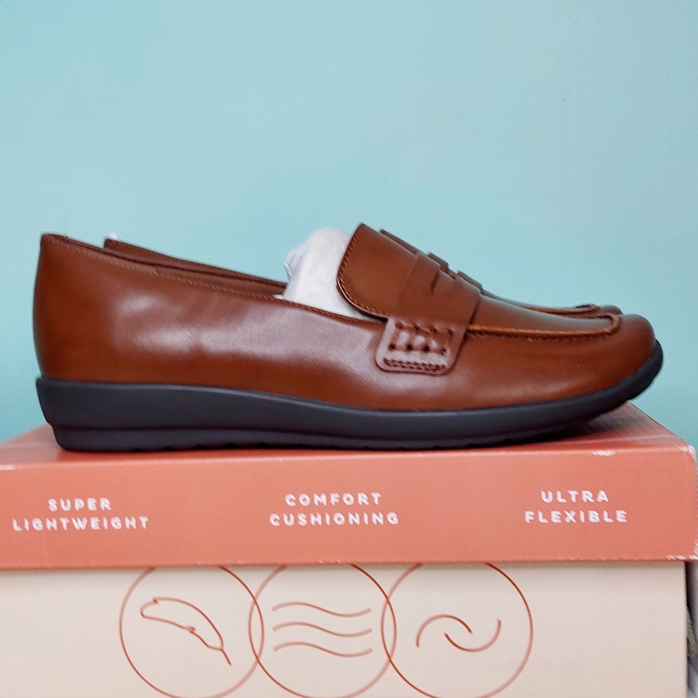 Easy Spirit Aerily Medium Brown Loafers Women's Size 8M Brand New In Box - Picture 3 of 16